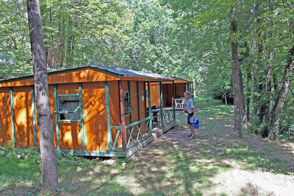 Camping Le P'Tit Bonheur Escaro 部屋 写真