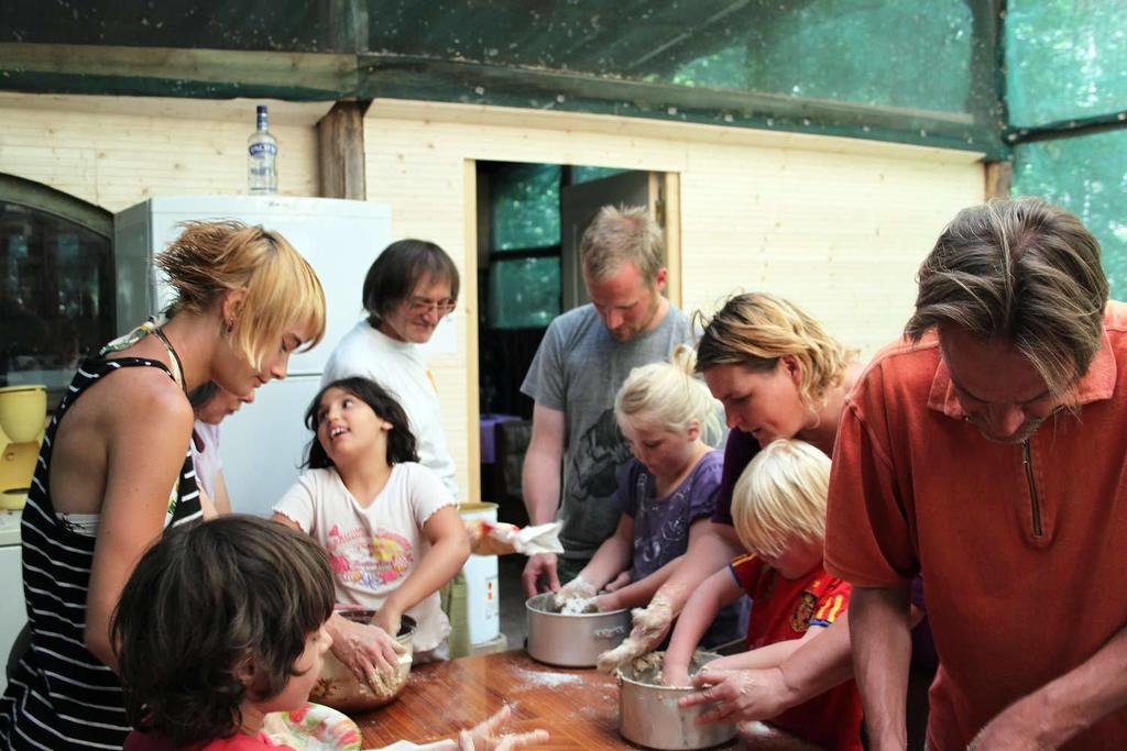 Camping Le P'Tit Bonheur Escaro エクステリア 写真