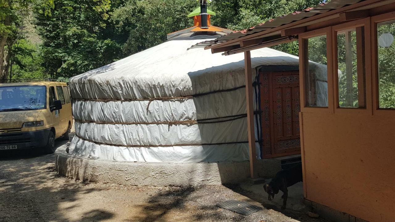 Camping Le P'Tit Bonheur Escaro エクステリア 写真